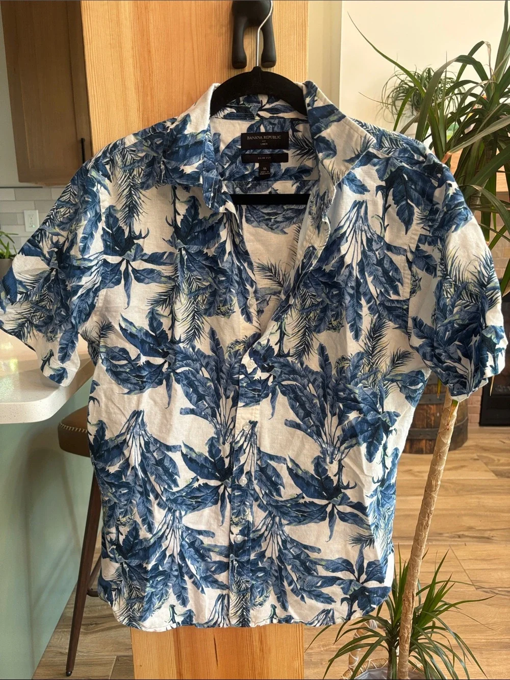 Banana Republic Men’s White Shirt with Blue Tropical Leaf Print